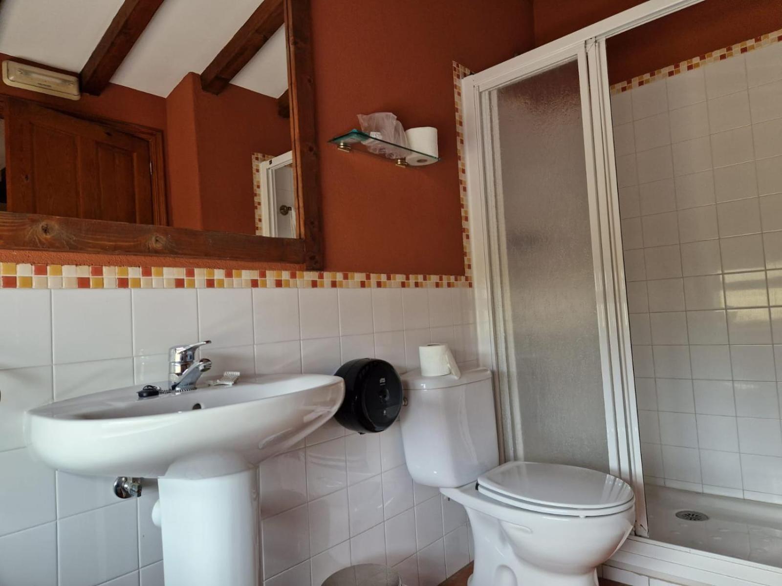 Hostal La Plata Oropesa Buitenkant foto