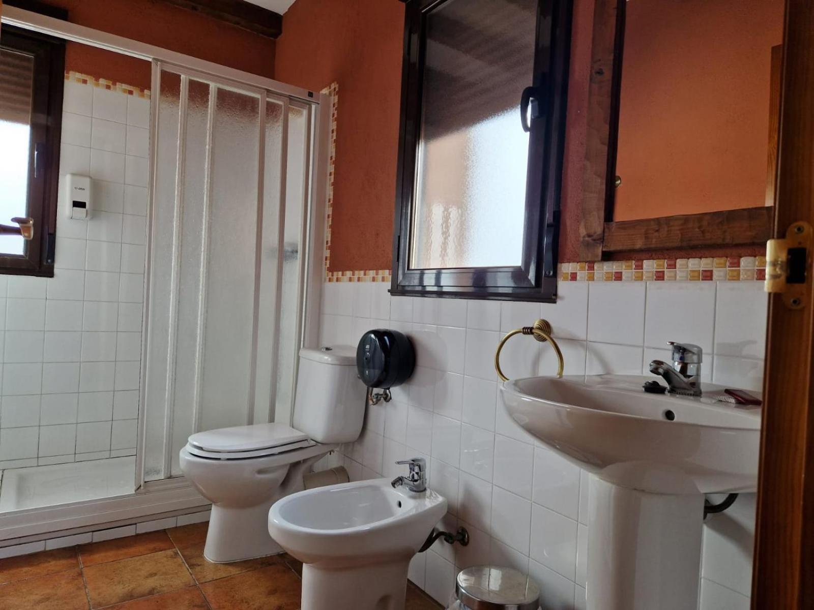 Hostal La Plata Oropesa Buitenkant foto